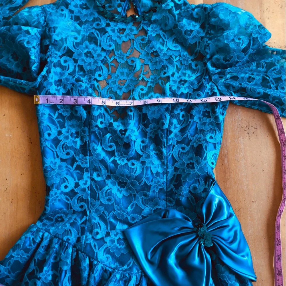 Vintage Blue Green Lace Gown Sequin Details Open Back Sweetheart Big Bow Teal - Picture 10 of 16